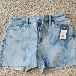 Universal Thread Light Wash Jean Shorts